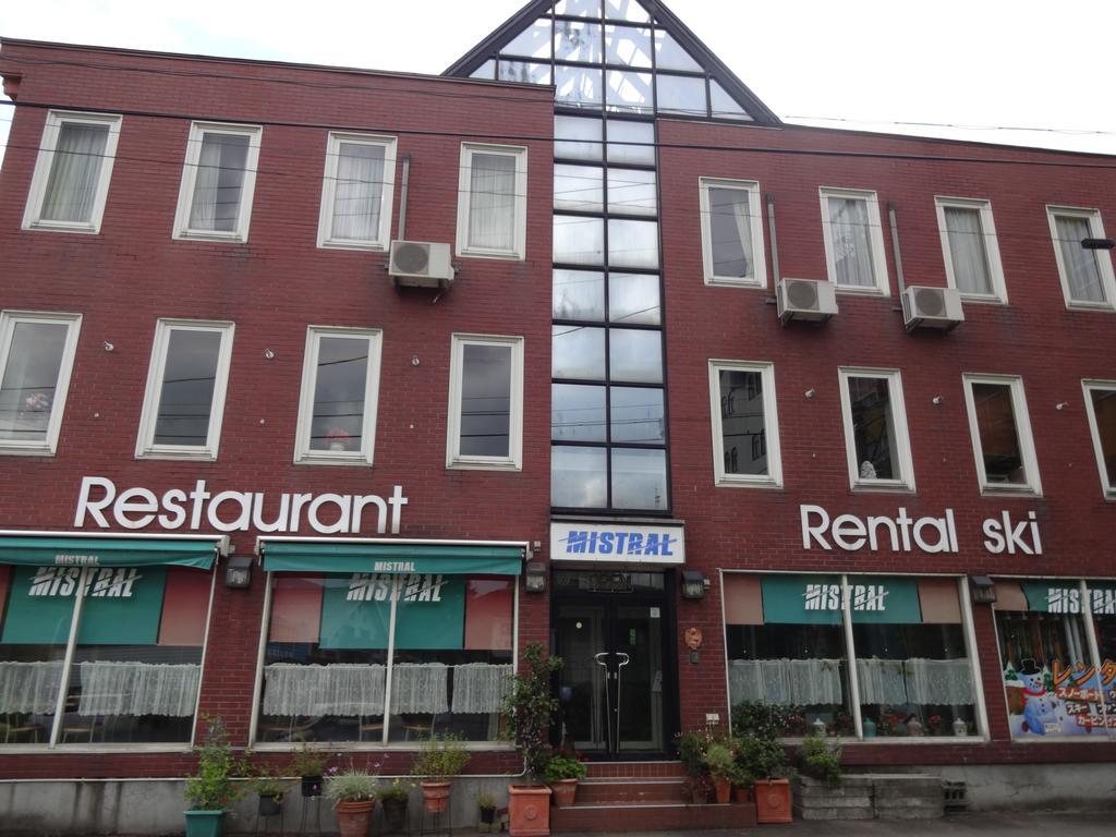 Hotel Mistral Minamiuonuma Exterior foto